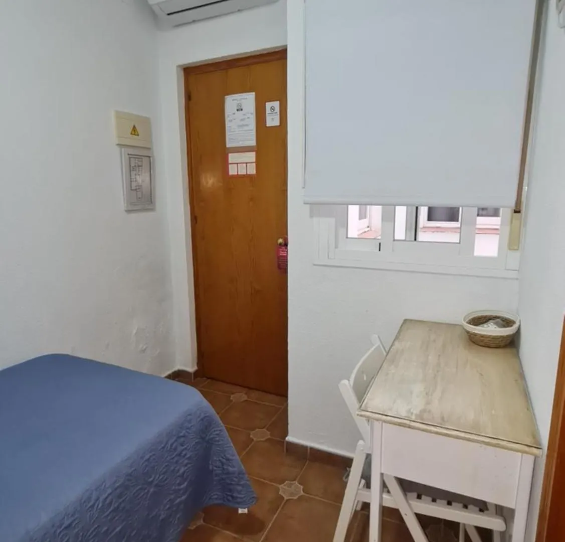 Hostal Canalejas Cádiz 0*,